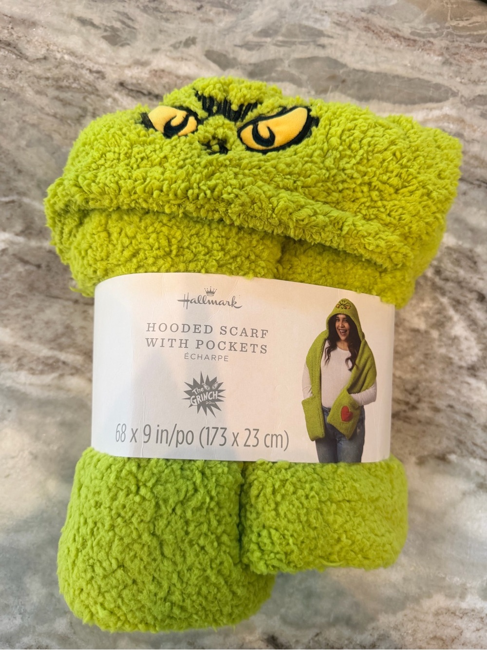 NWT Hallmark The Grinch Hooded Scarf Pockets Dr Seuss Christmas